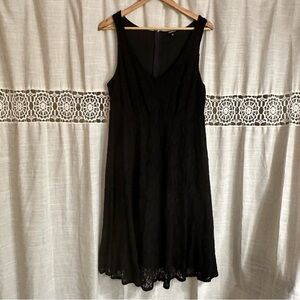 Torrid Black Textured Lace Sleeveless Dress V Neck